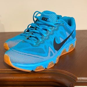 Mens 8.5 Nike Shoes